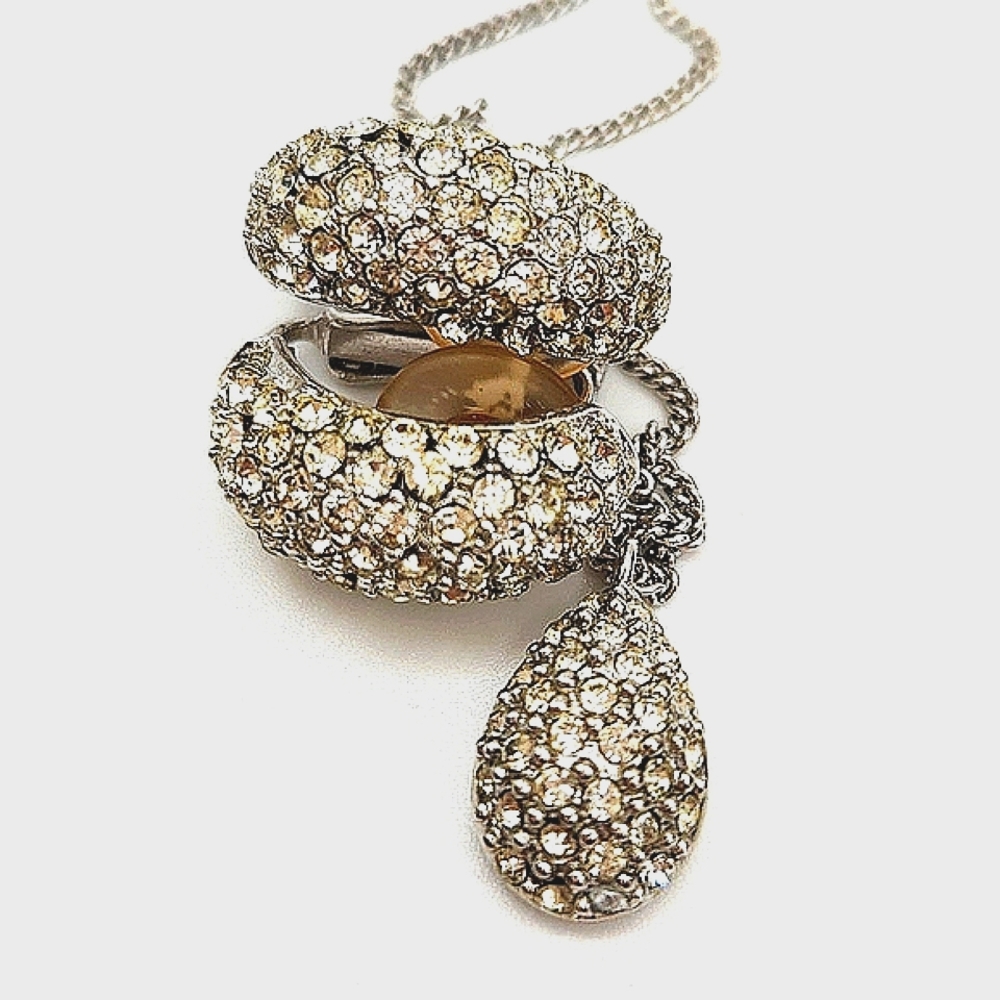 Dior - Rare Set, Beautiful Crystal Necklace & Earrings. Price Firm. - Picture 3 of 16